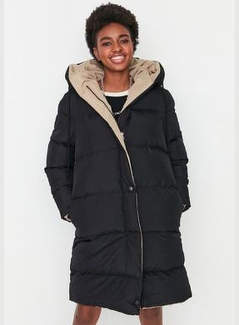 Black-Beige Oversize Double-Sided Hooded Water-repellent Long Puffy Coat TWOAW23MO00052