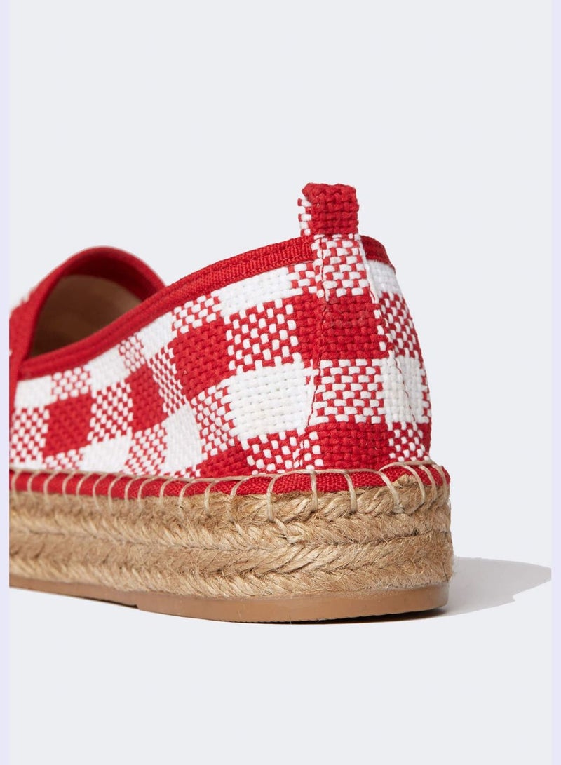 Square Print Sand Shoes