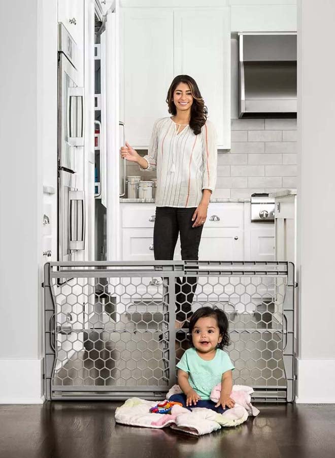 Plastic Expandable Baby Gate | Adjustable Safety Barrier | Fits 28”-42” Openings | Pressure Mount with Twist Lock | Lightweight & Durable | Pet-Friendly | Easy Step-Over | Grey