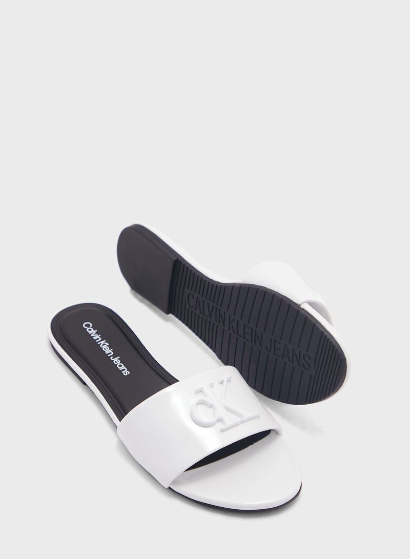 Relock Flat Sandals
