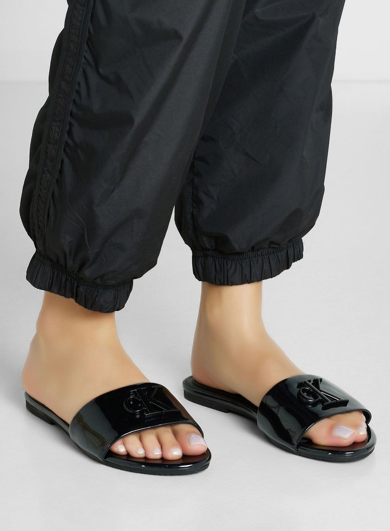 Relock Flat Sandals