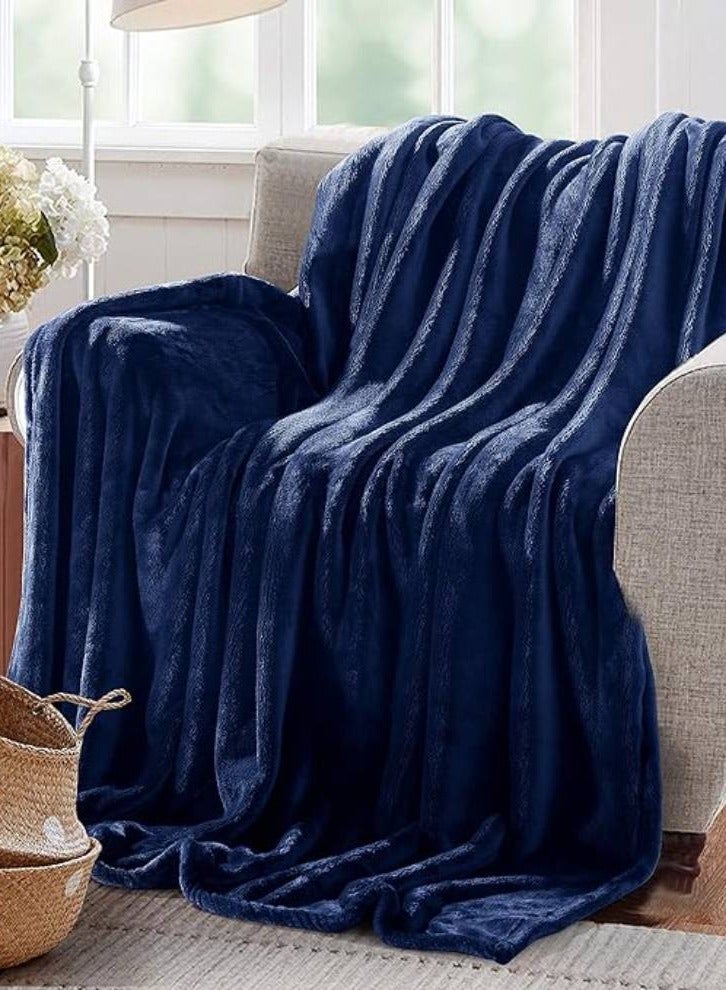 Single Micro Fleece Flannel Blanket 260 GSM Super Plush and Comfy Throw Blanket Size 150 x 200cm Blue