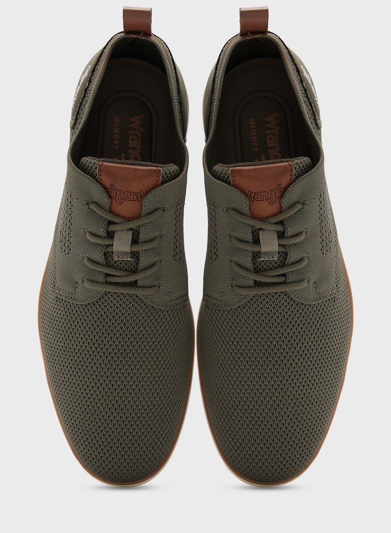 Whesley Low Top Sneakers