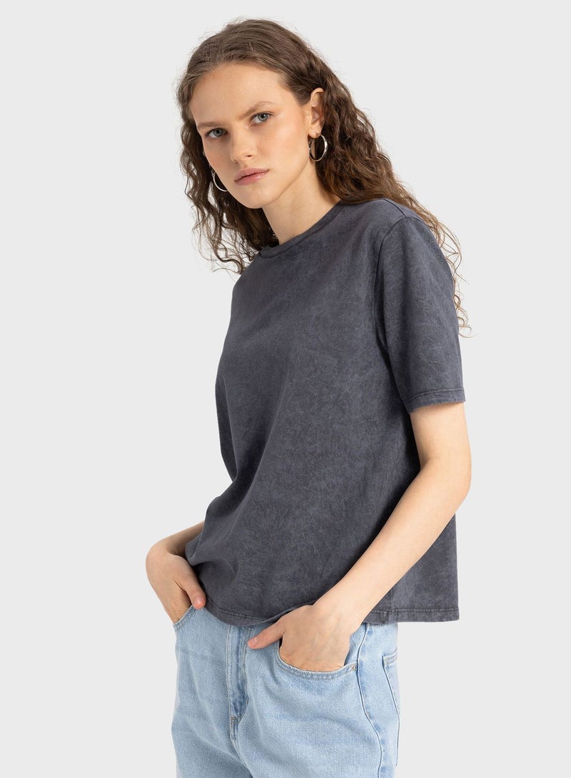 Woman Regular Fit Short Sleeve T-Shirt
