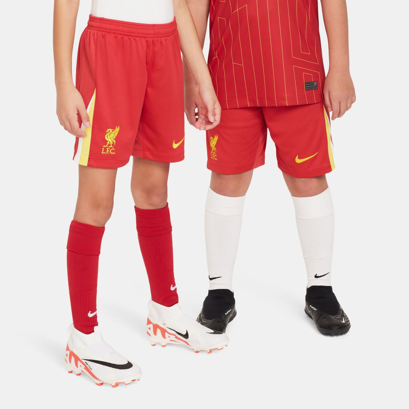 Kids' Liverpool F.C. Dri-FIT Stadium Home Football Shorts