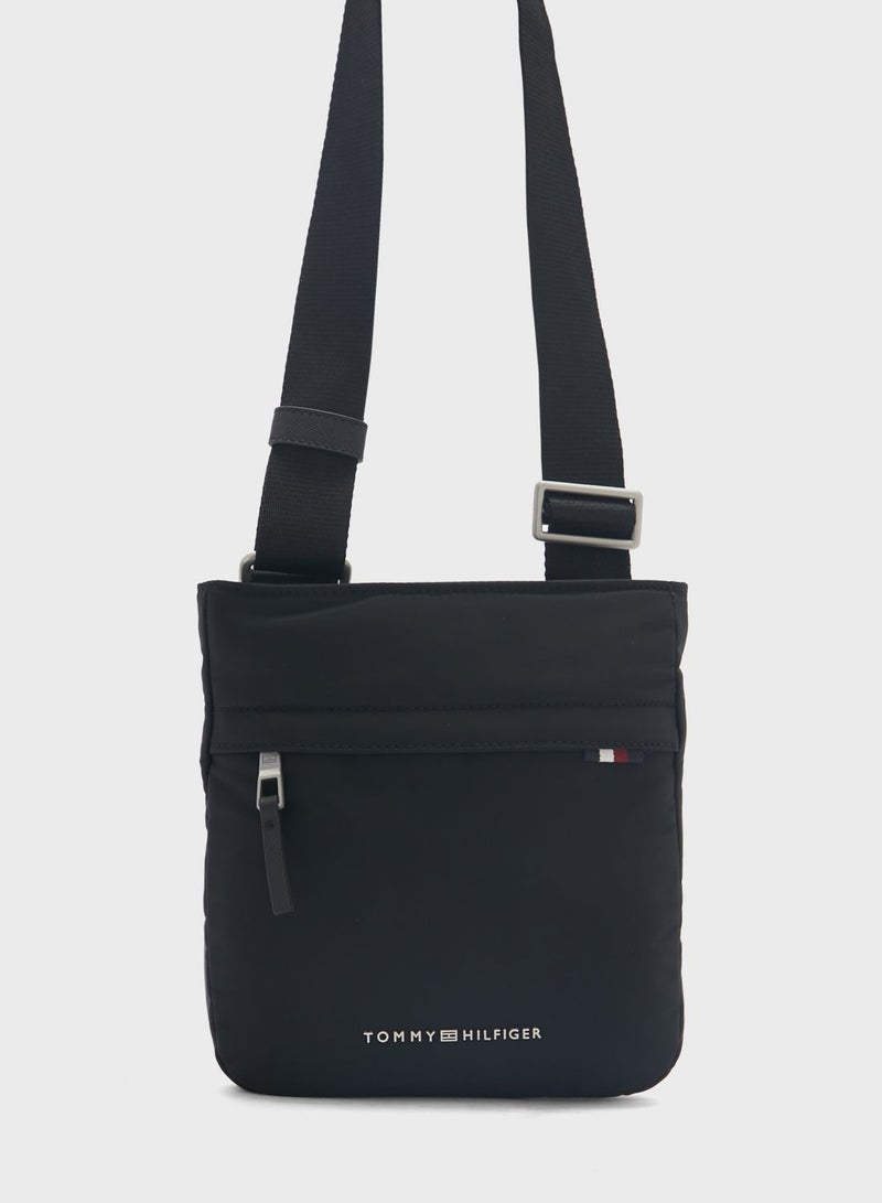 Signature Crossover Bag