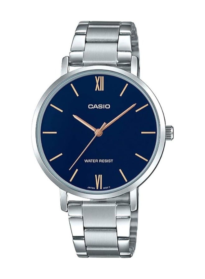 Casio Womens Quartz Watch, Analog Display and Stainless Steel Strap LTP-VT01D-2BUDF