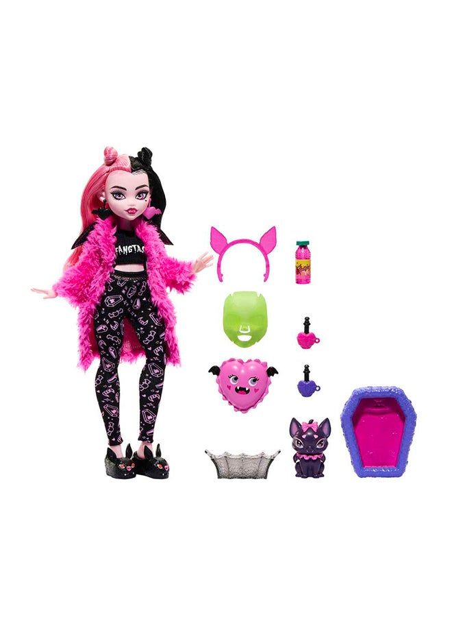 Doll And Sleepover Accessories, Draculaura  Doll Pet Bat Count Fabulous , Creepover Party