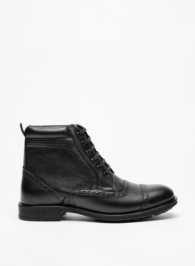 Men Solid Chukka Boots with Lace-Up Closure