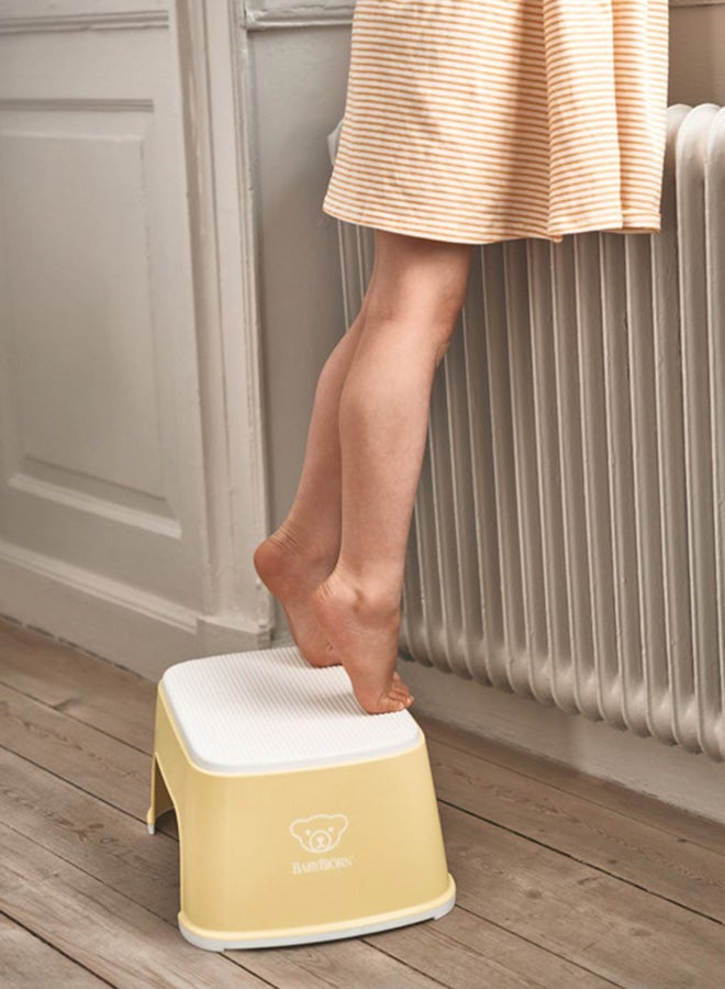 Baby Step Stool Powder Yellow And White