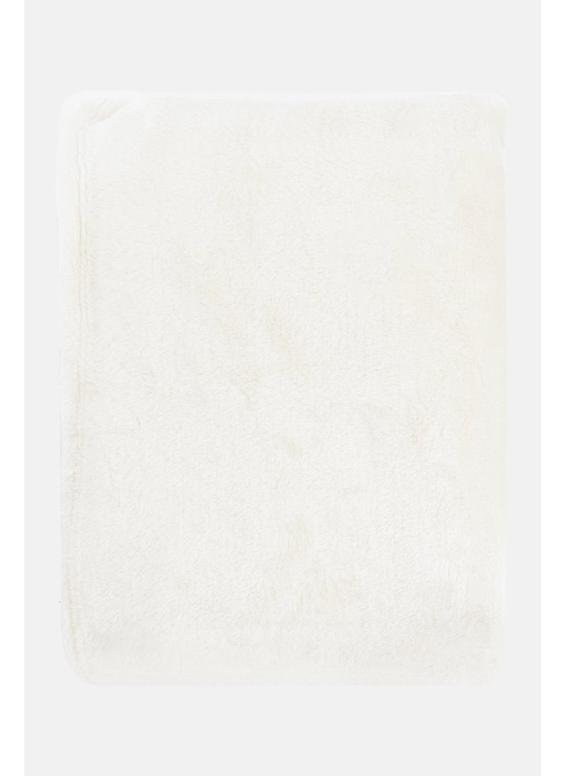 Plain Plush Throw Blanket 152 x 178 cm, Beige