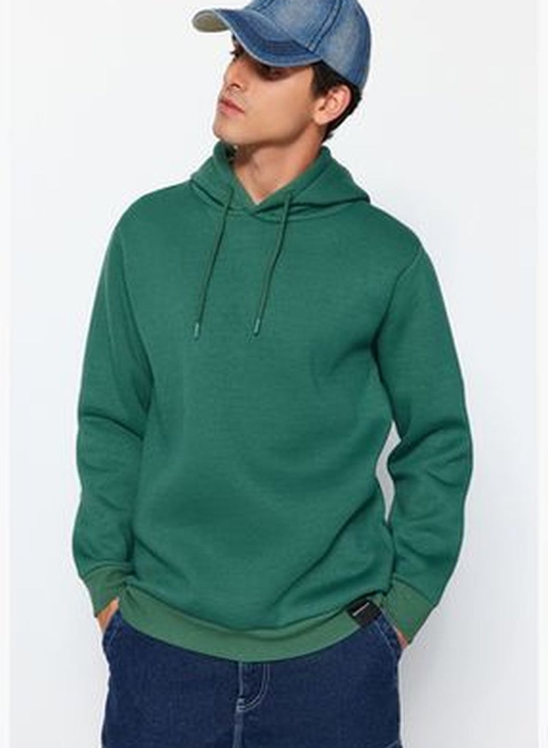 Green Men's Regular/Regular Fit Hoodie, Basic Tag Detail, and a Soft Pile Inside Cotton Sweatshirt.