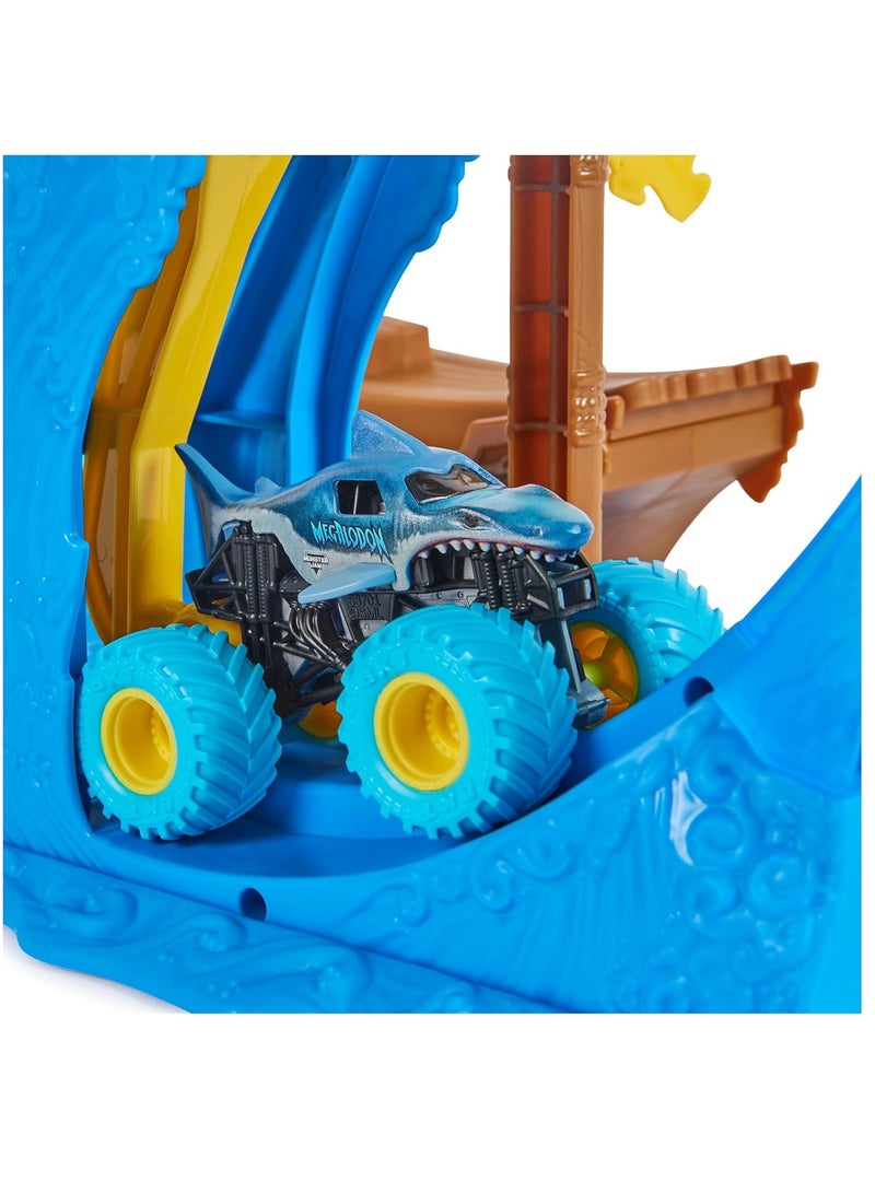 Monster Jam Loop Of Doom Stunt Playset