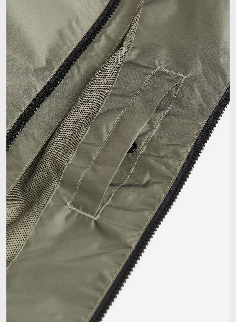 Essential Regular Fit Windbreaker