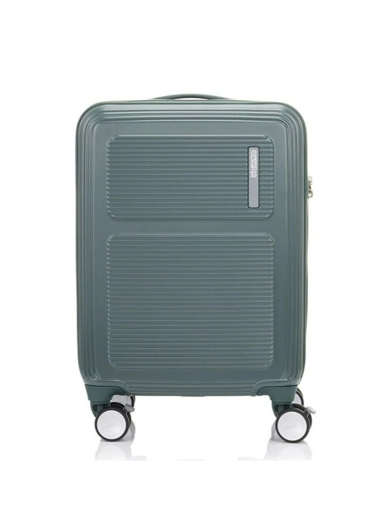 American Tourister Maxivo Spinner Luggage Trolley Jet With TSA Lock