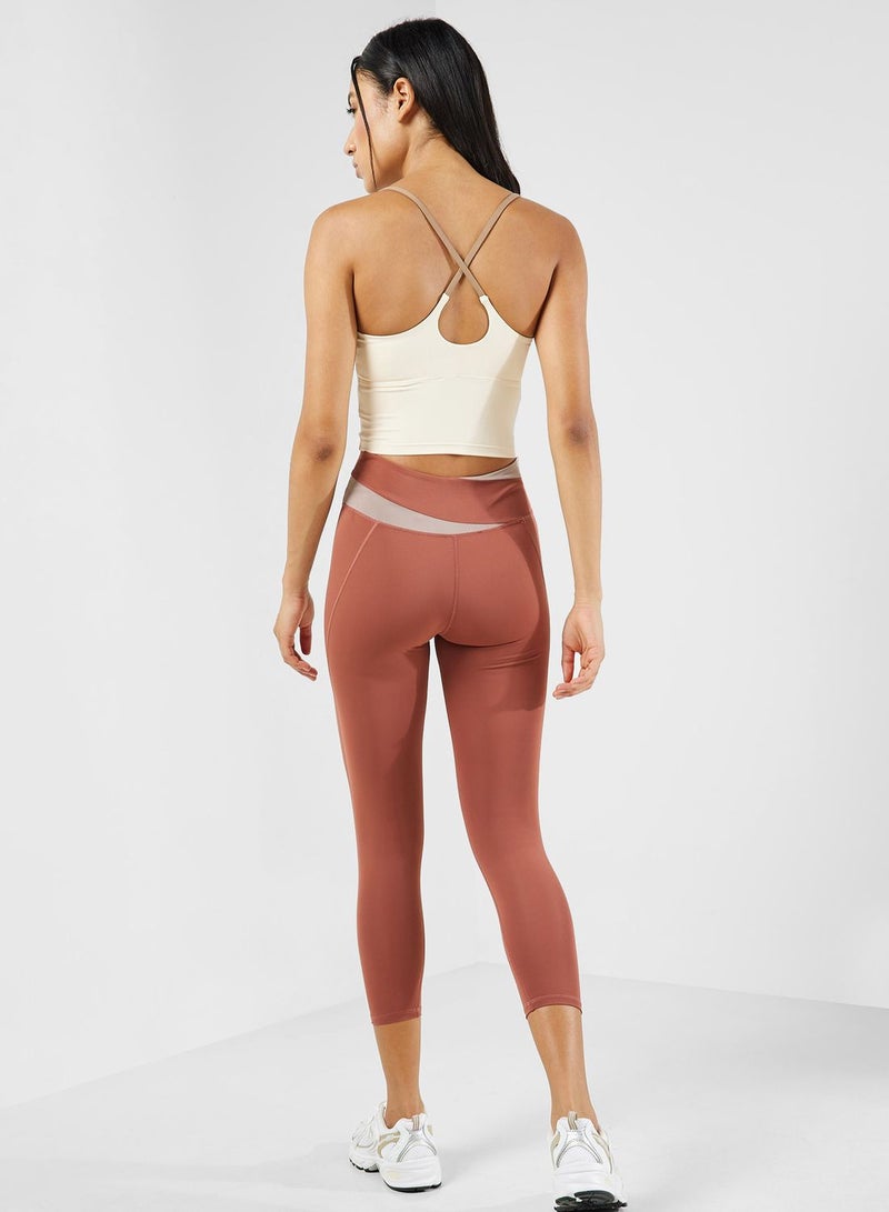 Cutout Back Detail Vest & 3/4Th Legging Set