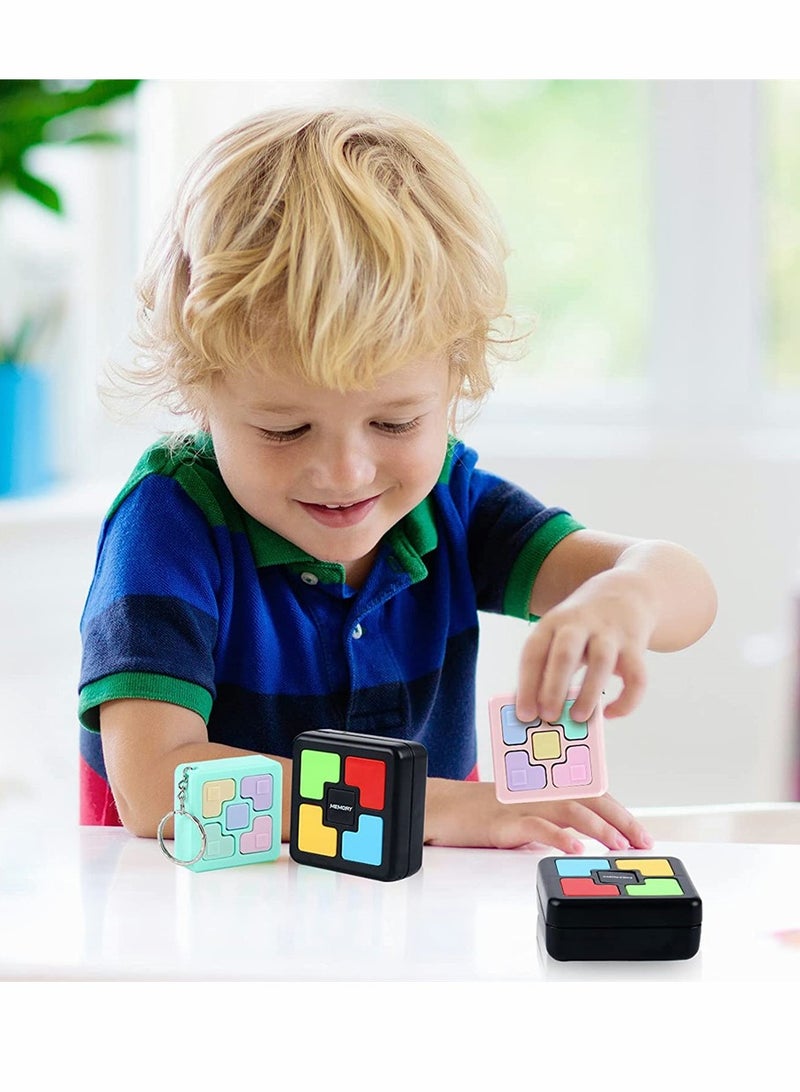 4 Pcs Memory Game Toys Fun Games for Boys Girls Memory Training Puzzle Toy Electronics Handheld Games Flashing Cube Mini Games Keychains