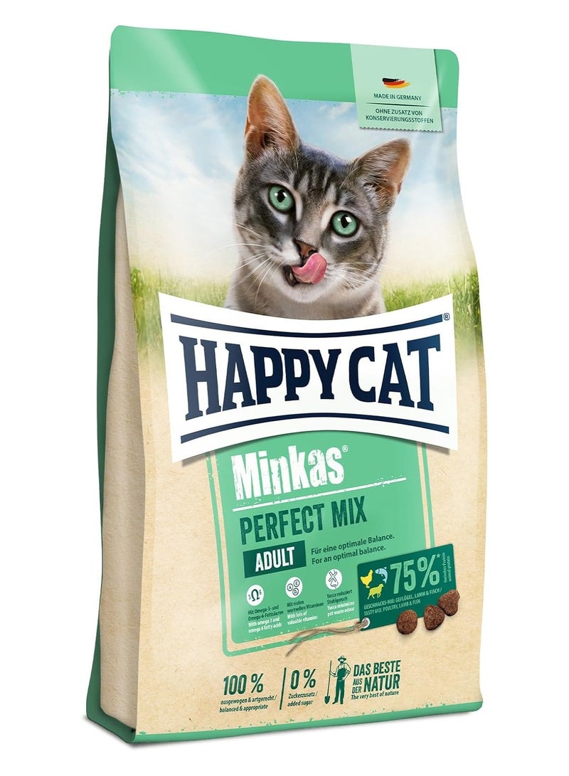 Happy Cat – [1.5kg] Minkas Perfect Mix for adult cats with poultry, lamb and fish, made with 100% natural ingredients to support skin and coat.