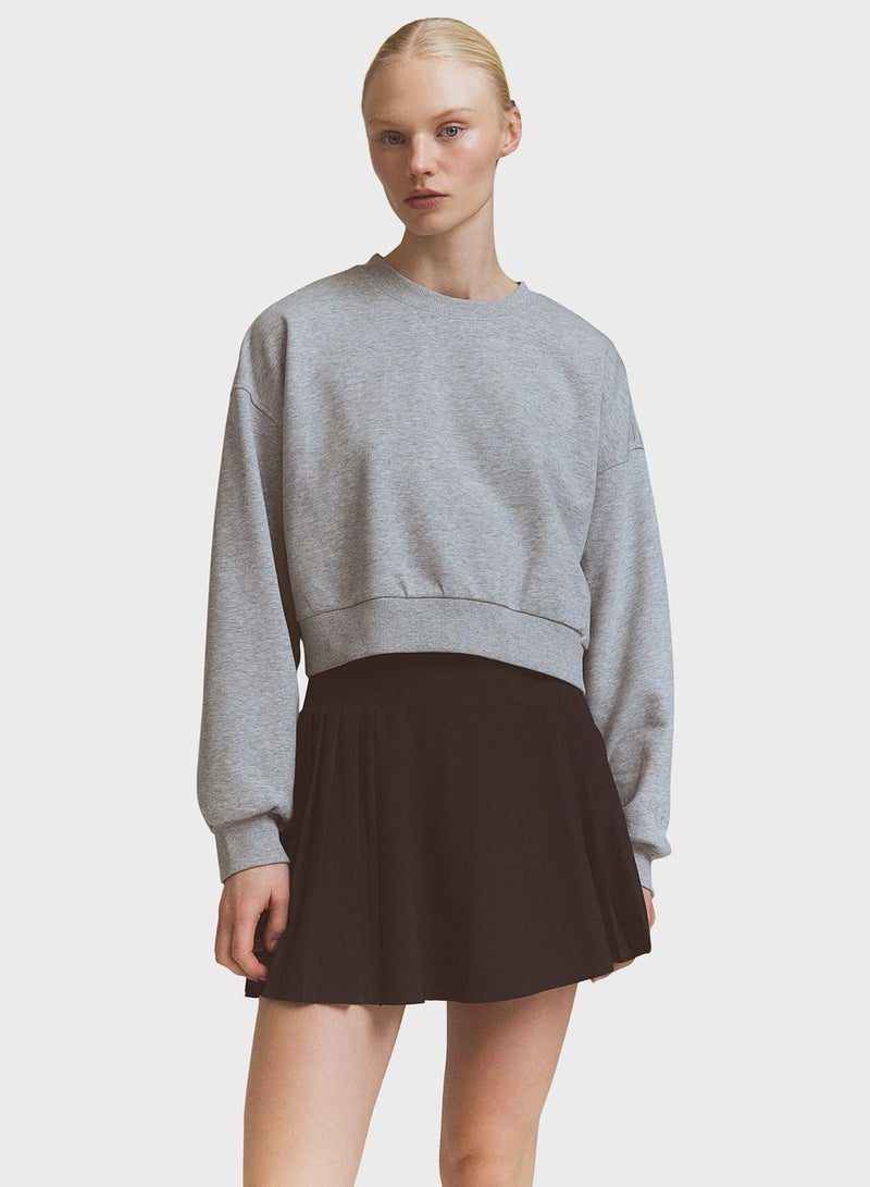 Crew Neck Crop Sweatshirt