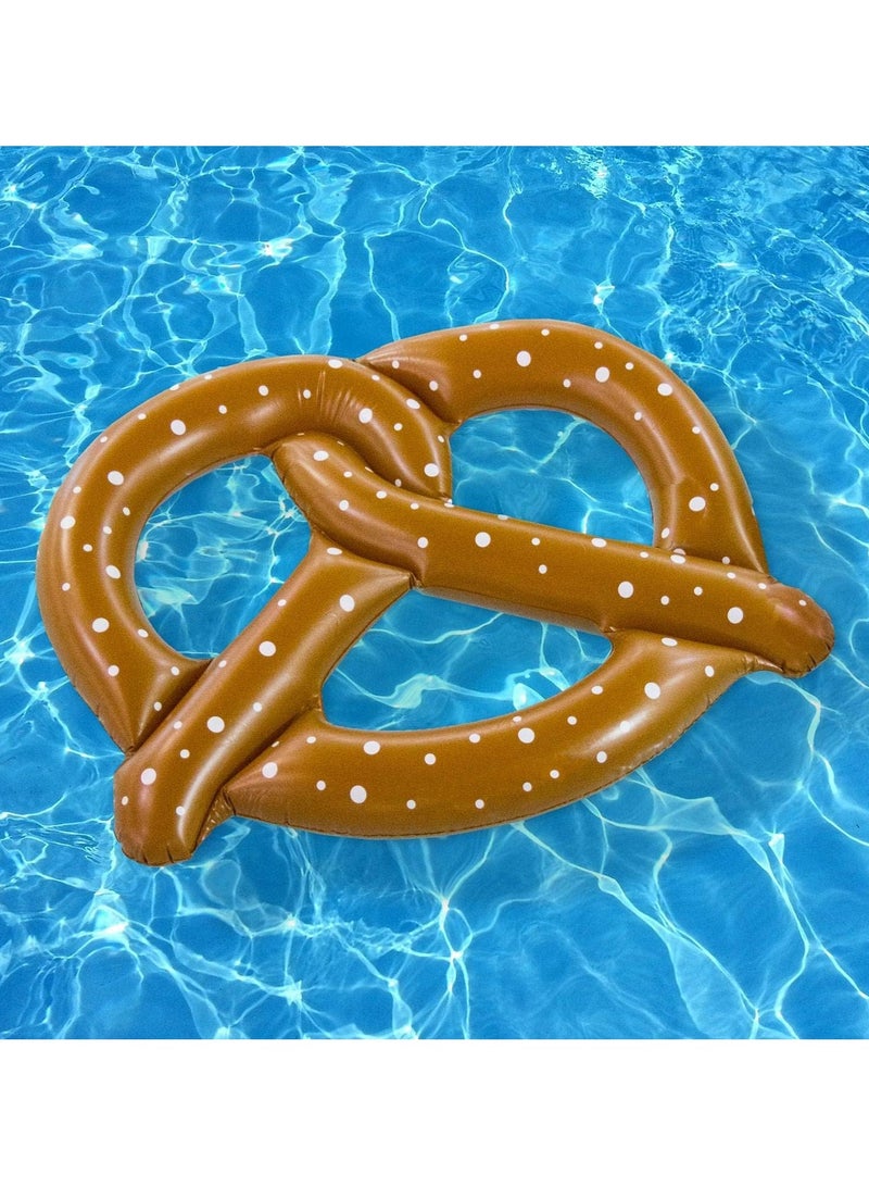Inflatable swimming buoy in the shape of a pretzel
