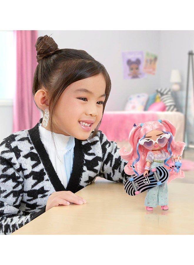 LOL Surprise Tweens Core Doll  Flora Moon