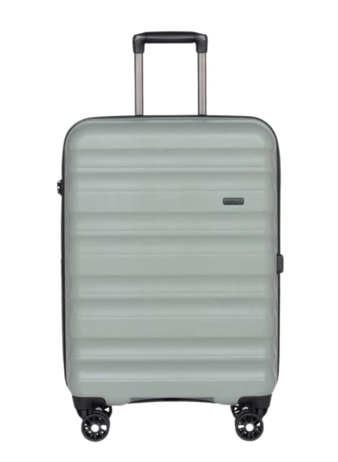The Clifton Cabin with Pocket has all the features of our best-selling Clifton cases, with the added benefit of a chic but practical front pocket.