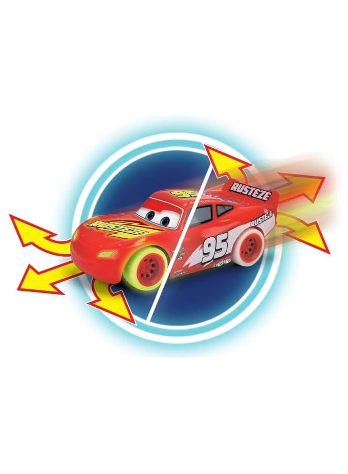 LIGHTING MCQUEEN RC CAR 1:24