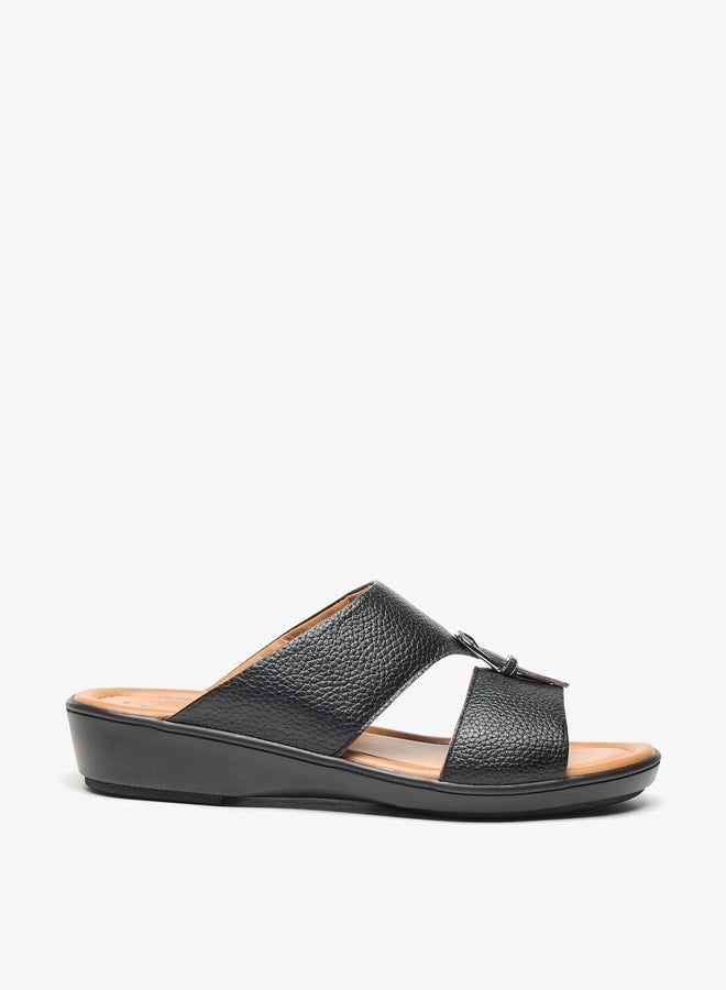 Mens Textured Slip-On Arabic Sandals With Buckle Accent