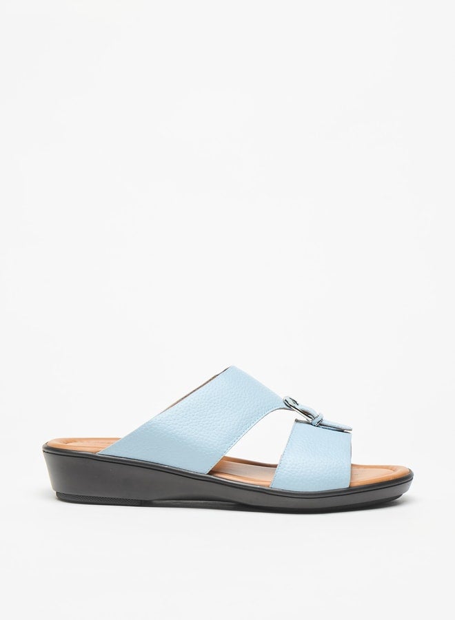 Mens Textured Slip-On Arabic Sandals With Buckle Accent