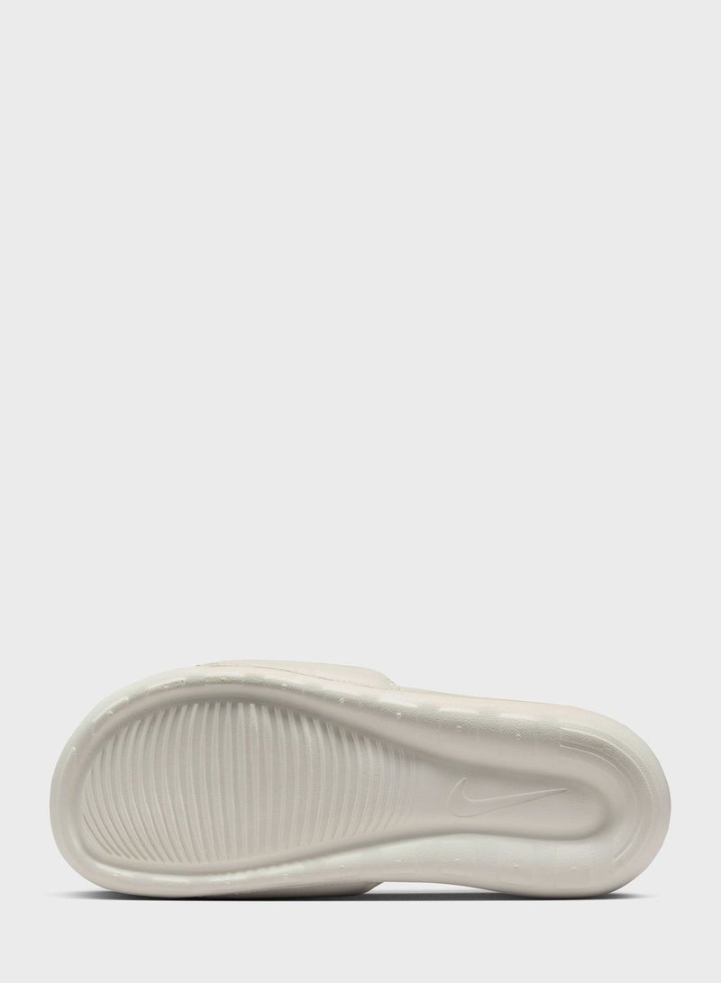 Victori One Swoosh Slide