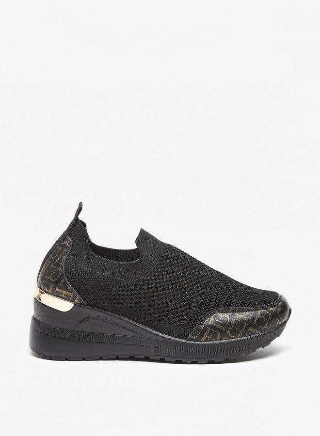 Womens Textured Slip-On Sneakers With Pull Tab