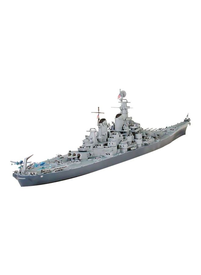 Missouri BB63 Battleship Model Kit TSM-5705
