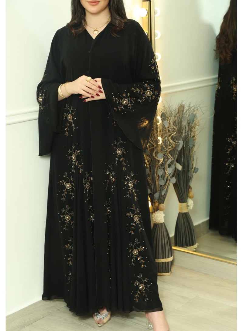 Handmade Abaya Handmade Abaya by Emirati hands by Emirati hands