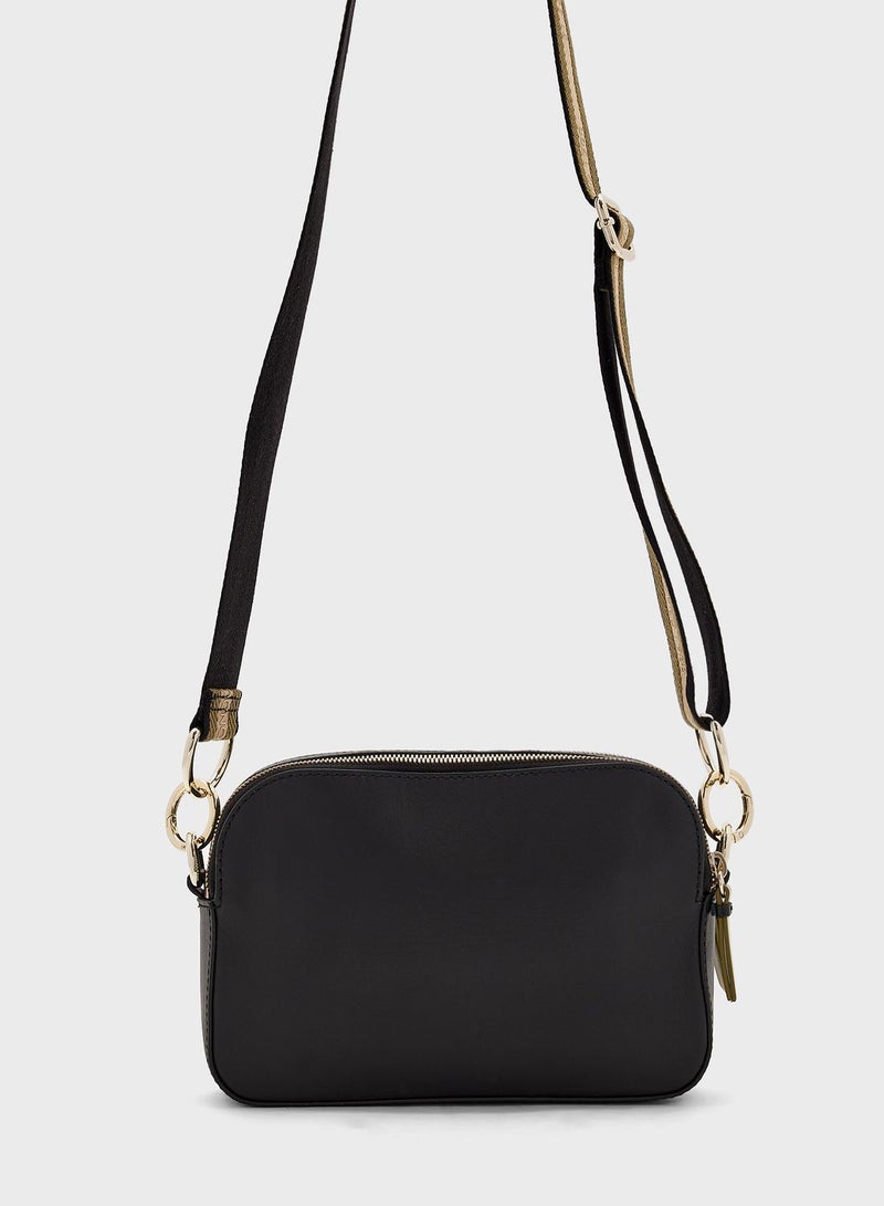 Darcelo Crossbody Bag