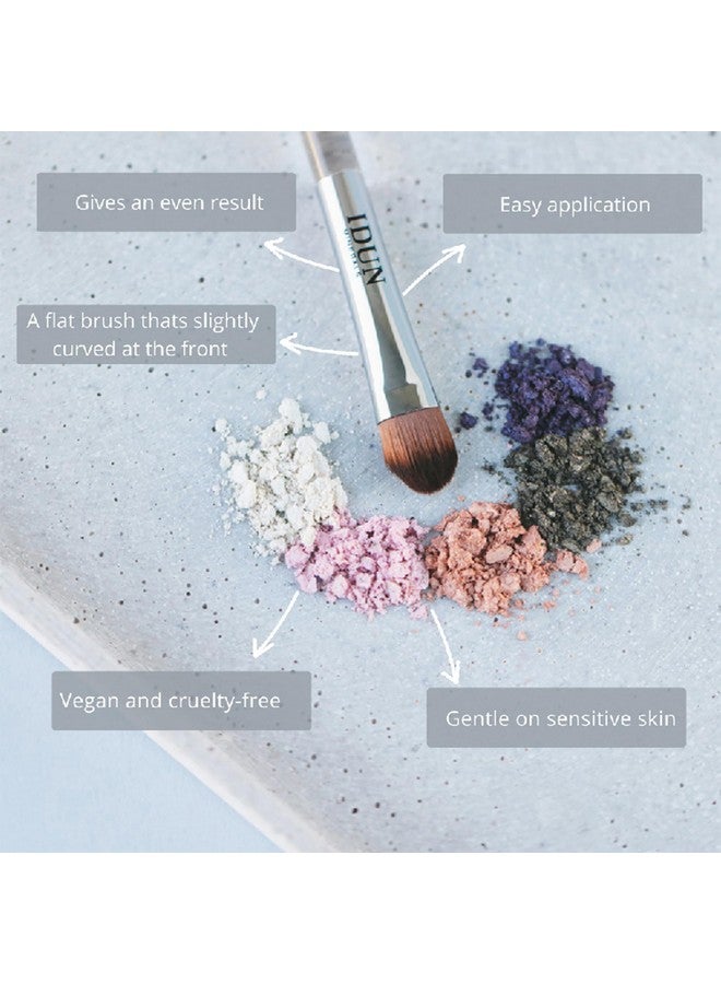 Eyeshadow Brush Slender Soft Bristles Perfectly Rounded Contour Picks Up And Deposits Color In A Smooth Stroke Easily Buildable Effect Natural Flawless Application 1 Pc