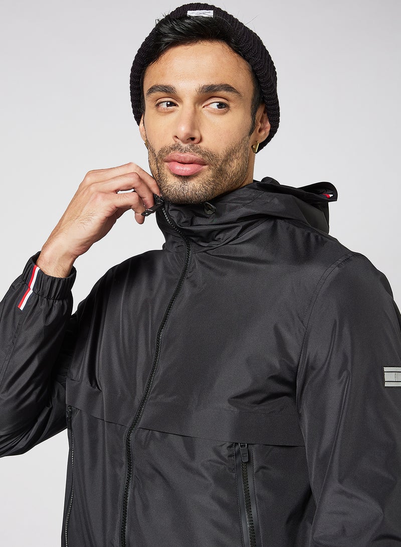 Tech Essential GORE-TEX Hooded Jacket Black