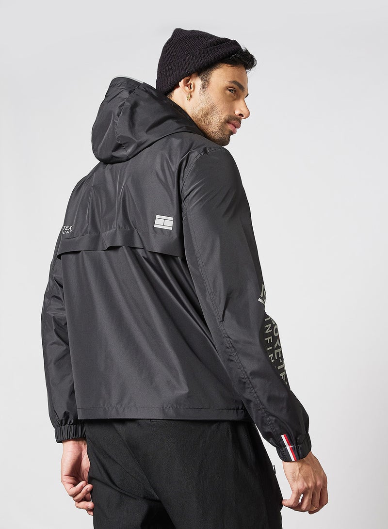 Tech Essential GORE-TEX Hooded Jacket Black