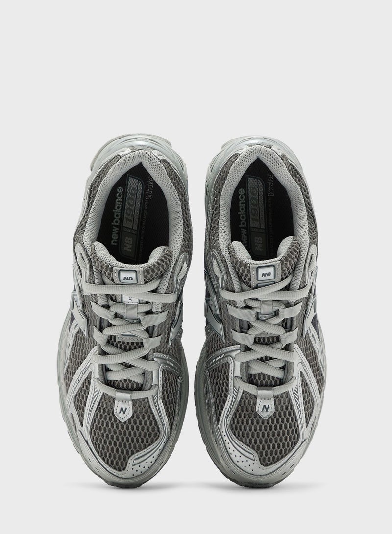 1906 Sneakers