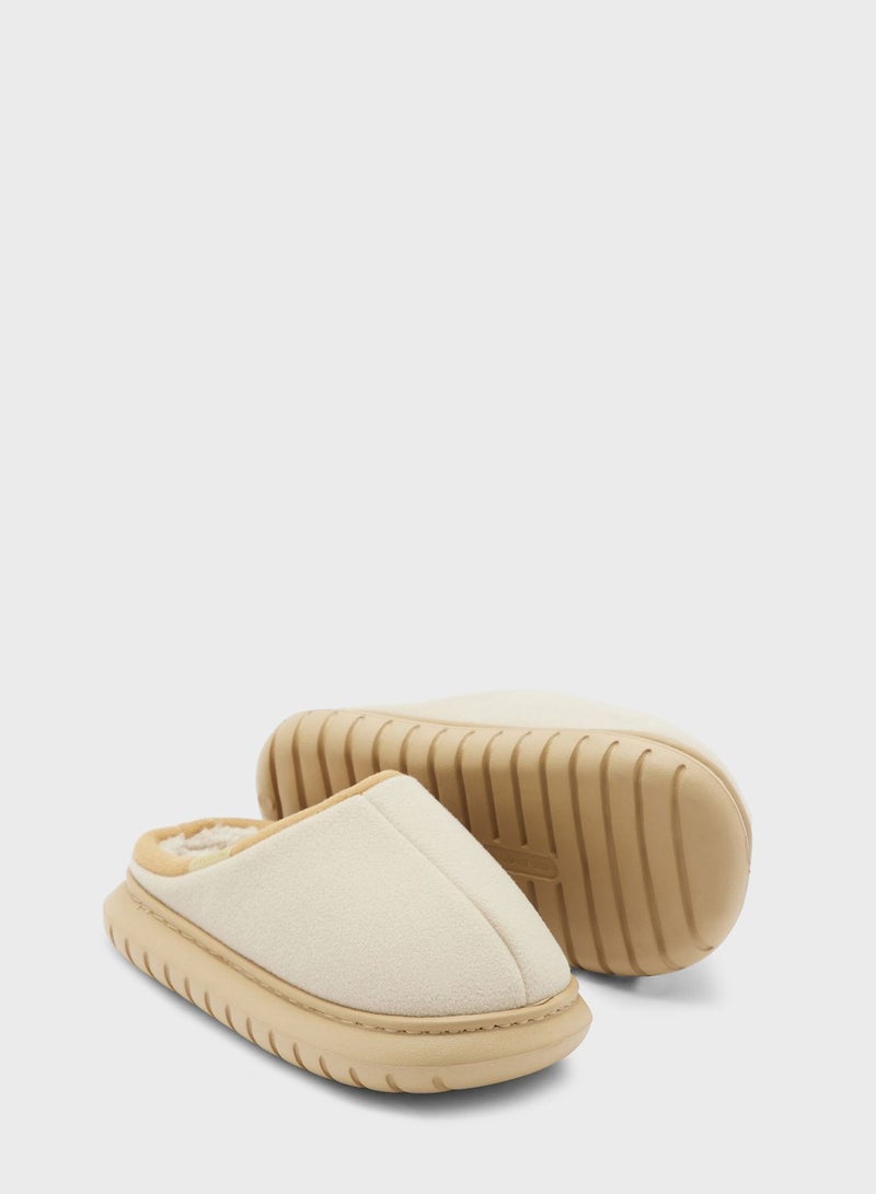 Closed Toe Chunky Bedroom Slippers