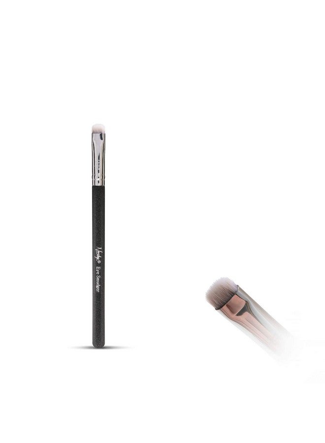 Eye Smudger Makeup Brush Smudge Brush For Shading & Blending Eyeshadow & Eyeliner Perfect Eyeliner Smudge Brush For Buffing Vegan & Crueltyfree Onyx Black