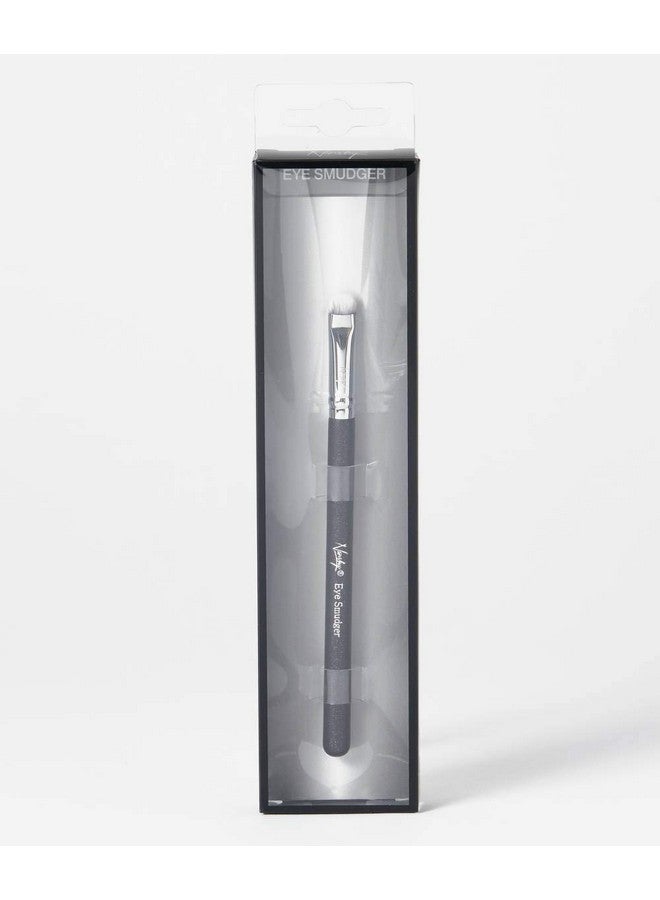 Eye Smudger Makeup Brush Smudge Brush For Shading & Blending Eyeshadow & Eyeliner Perfect Eyeliner Smudge Brush For Buffing Vegan & Crueltyfree Onyx Black