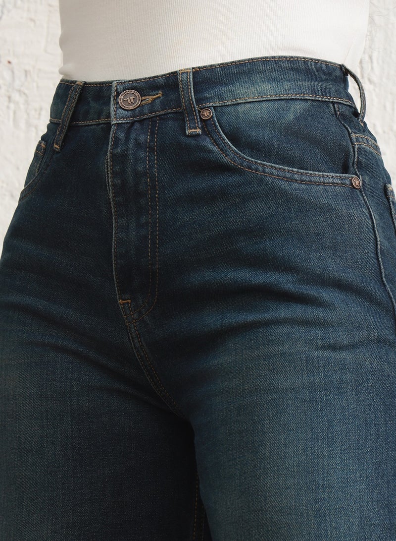 Women’s Relaxed Fit High-Rise Jeans in Indigo, Light Fade Pure Cotton