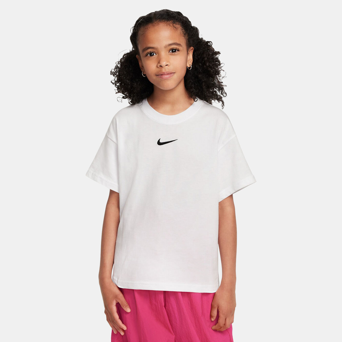 Kids' Sportswear Essential T-Shirt (Older Kids)