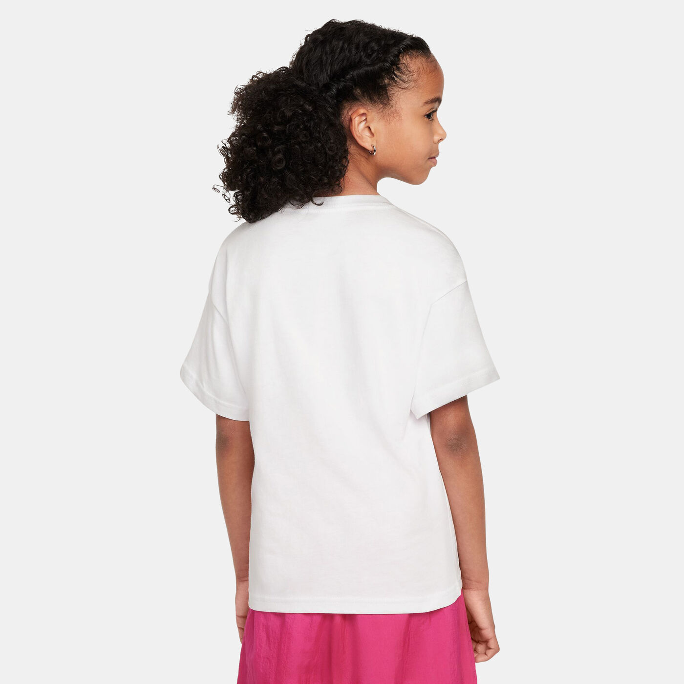 Kids' Sportswear Essential T-Shirt (Older Kids)