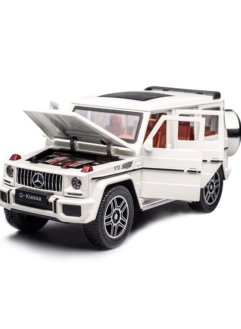 Exquisite 1/24 Mercedes-Benz G63 AMG Model Car, Zinc Alloy Pull Back Toy Car with Sound and Light, Suitable for Kids Boys Girls Gift (White)