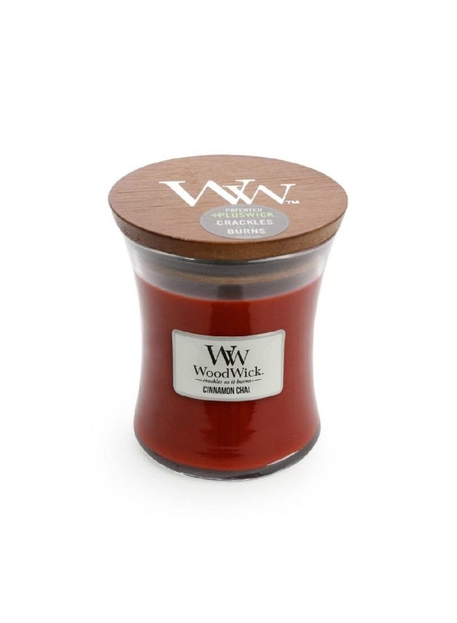 WoodWick Medium Candle-Cinnamon Chai  Red