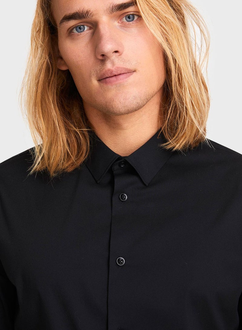 Essential Long Sleeve Shirt