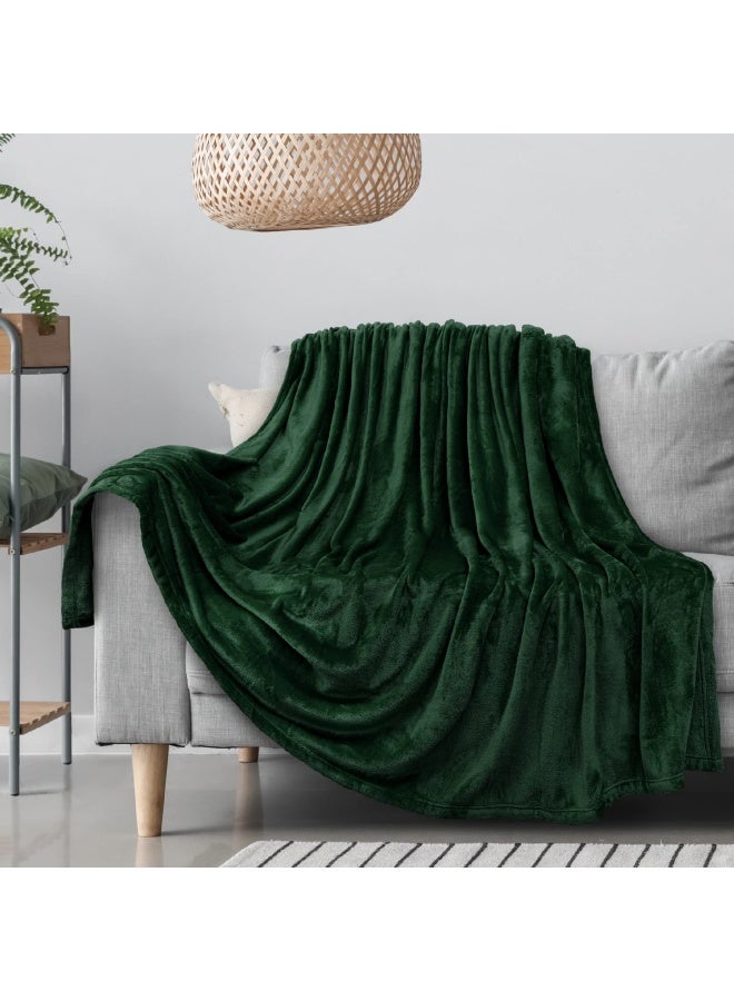 Emerald Green Fleece Throw Blanket For Couch Dark Green Forest Super Soft Fuzzy Flannel Throw For Sofa Luxury Plush Microfiber Bed Blanket Cozy Home Decorative Velvet Gift Blanket 50X60