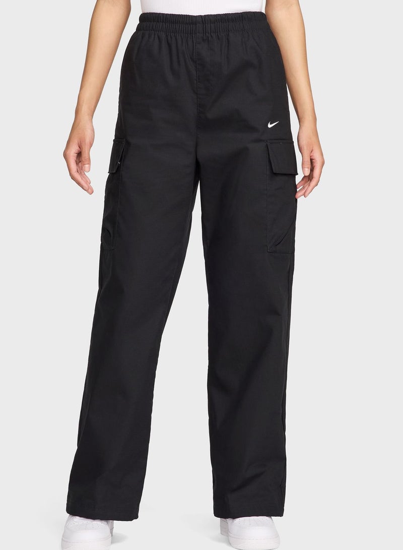 Nsw Essential Woven Midrise Cargo Pants