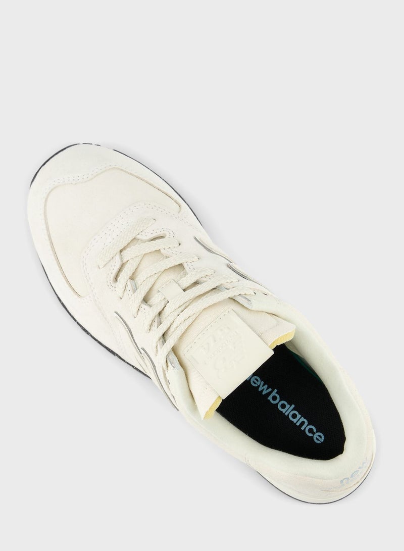 574 Sneakers